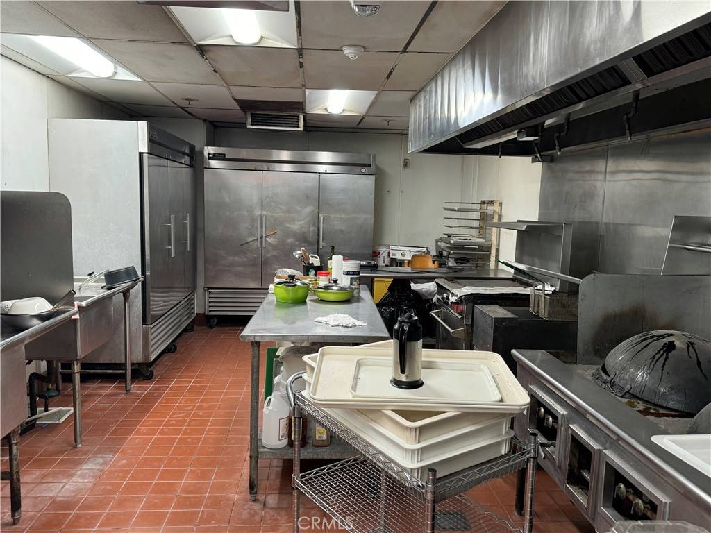 Irvine, CA 92618,15215 Barranca Pkwy #600