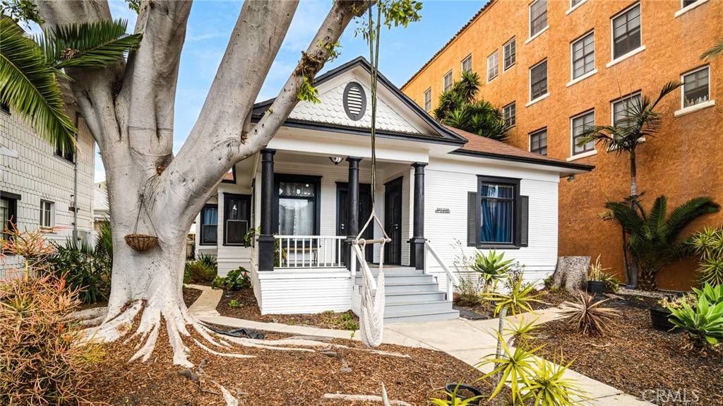 Long Beach, CA 90802,237 W 6th ST
