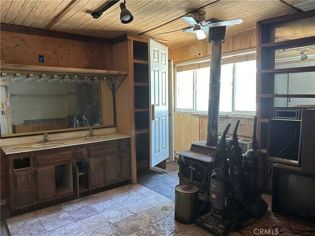 Big Bear City, CA 92314,321 E Country Club BLVD