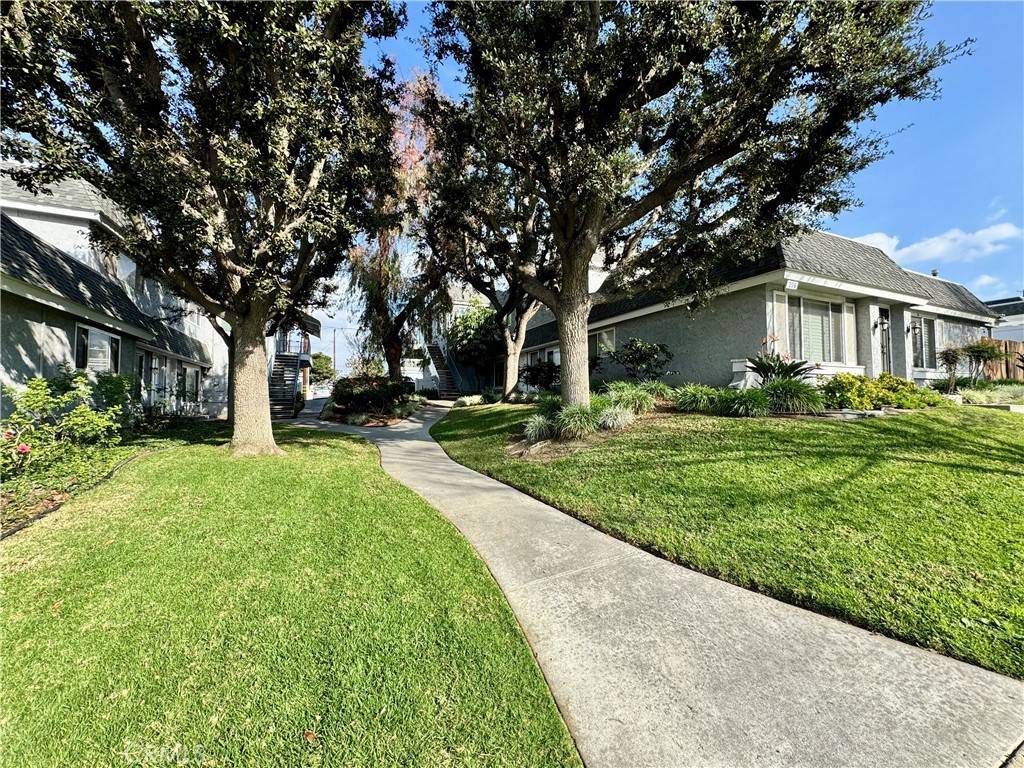 Anaheim, CA 92807,212 N Kodiak ST #C