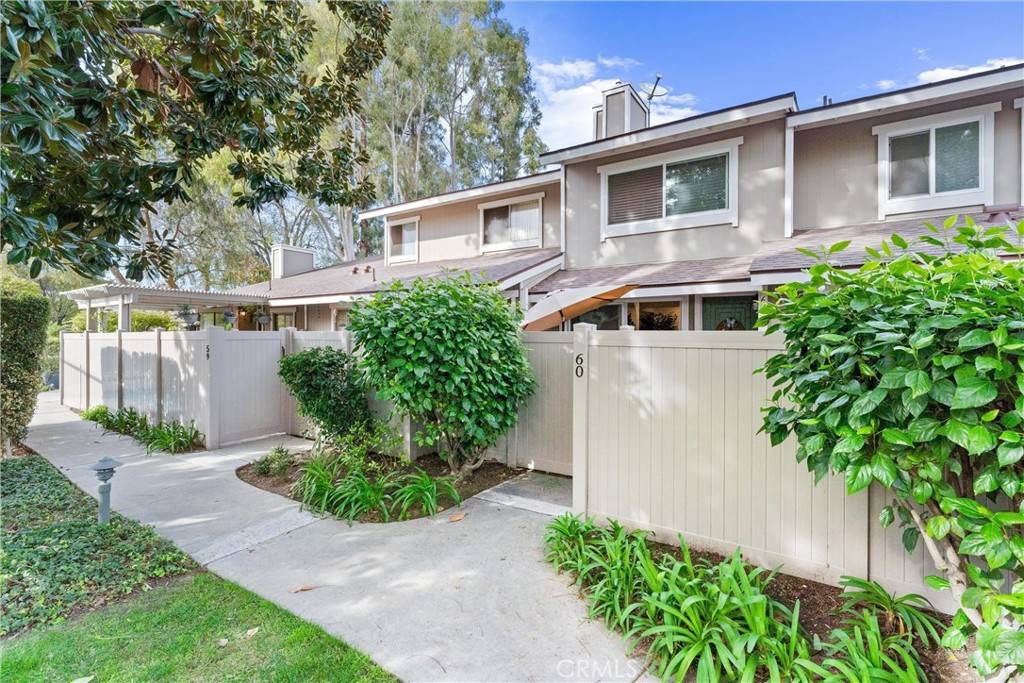 Fullerton, CA 92831,3166 E Palm DR #60