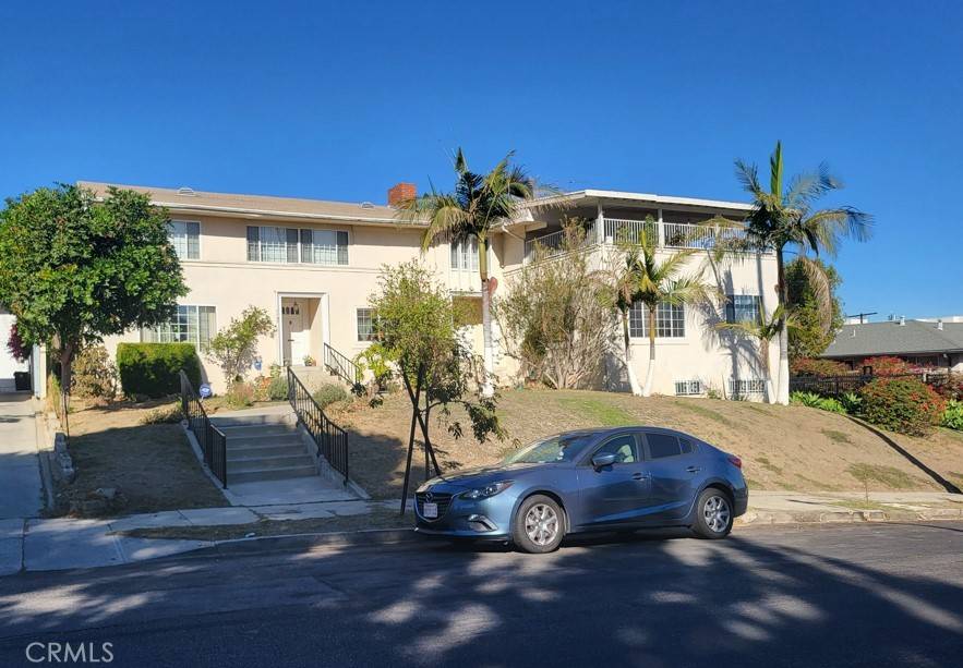 Los Angeles, CA 90019,1121 5th AVE