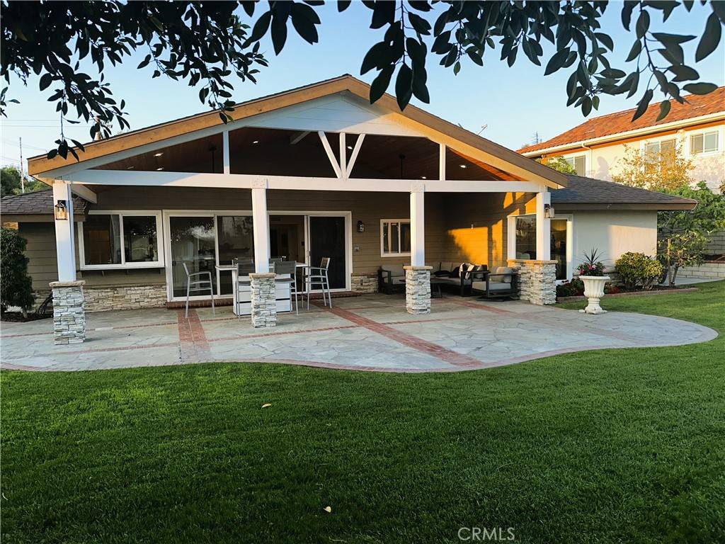 Orange, CA 92867,2120 E White Lantern LN