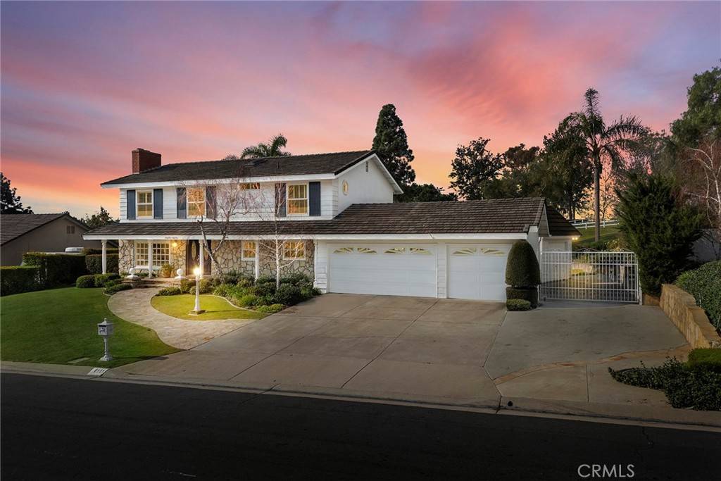 Yorba Linda, CA 92886,6151 Country View