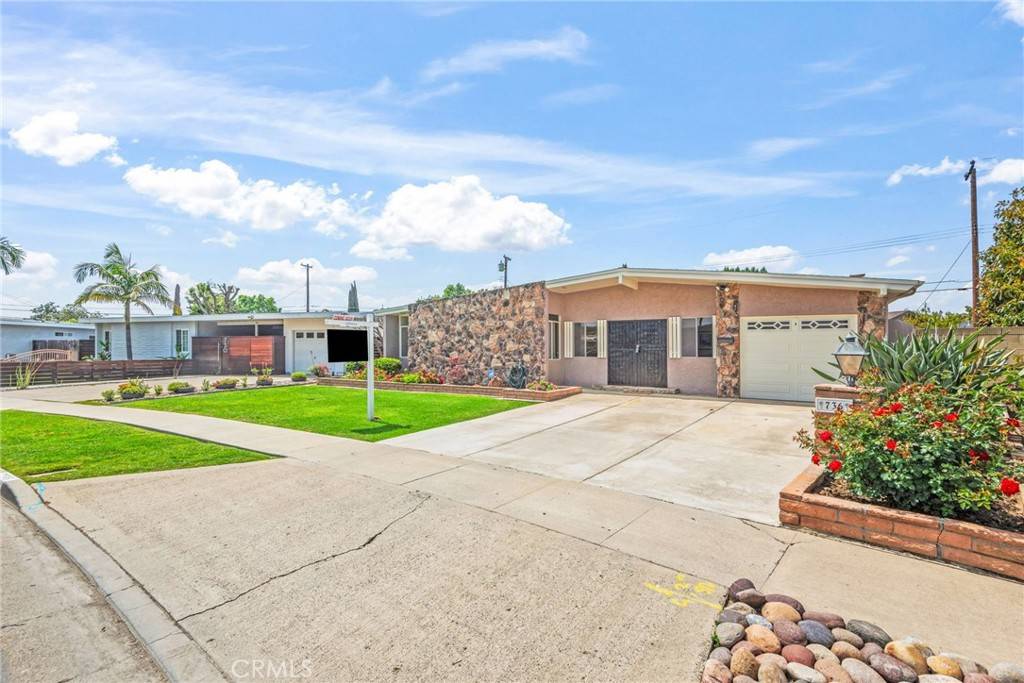 Fullerton, CA 92832,736 W Elm AVE
