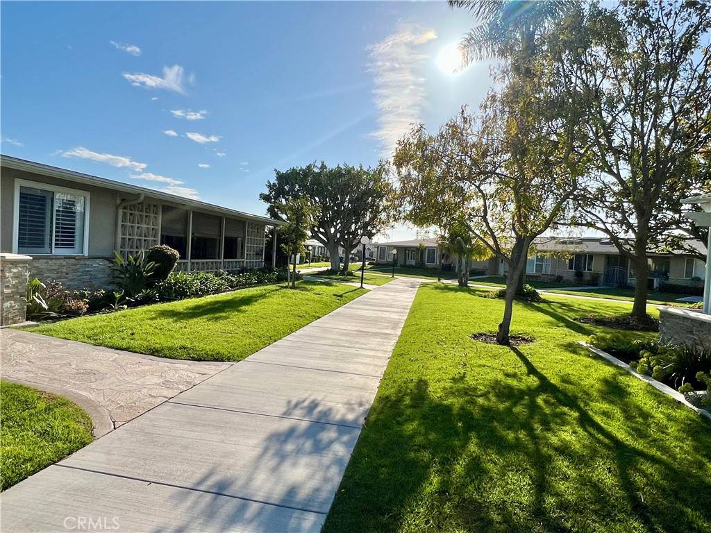 Seal Beach, CA 90740,1740 Sunningdale Rd M14-#16H