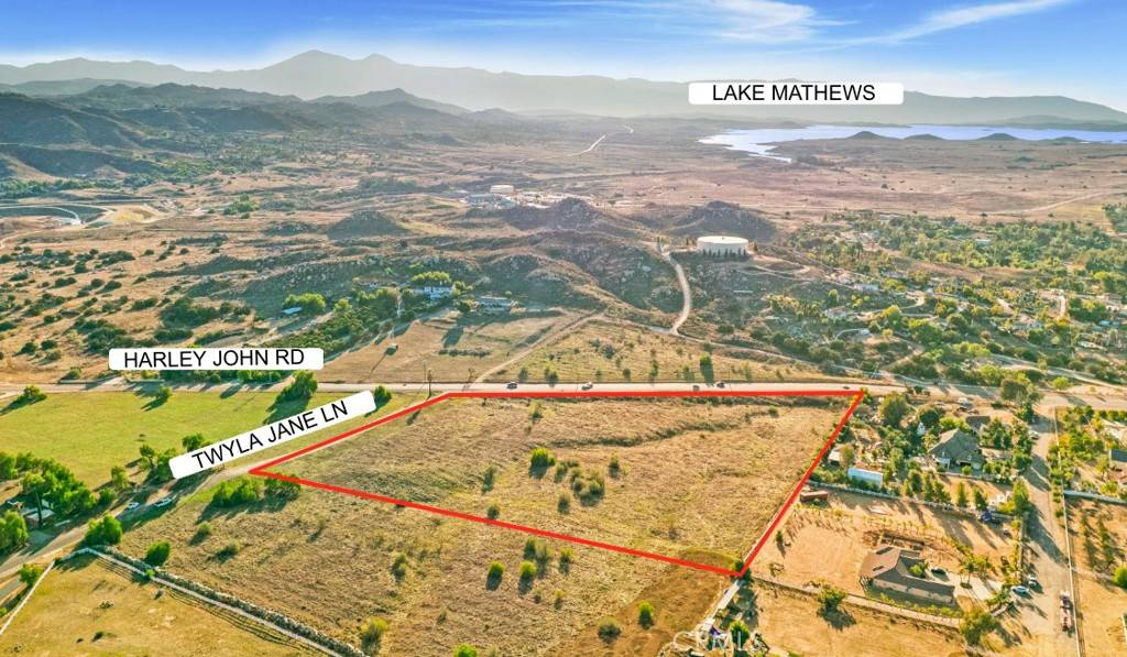 Riverside, CA 92504,0 Harley John RD