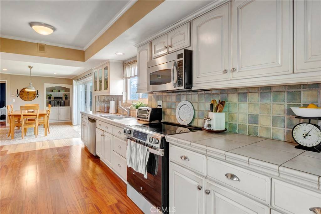 Rossmoor, CA 90720,12041 Montecito RD