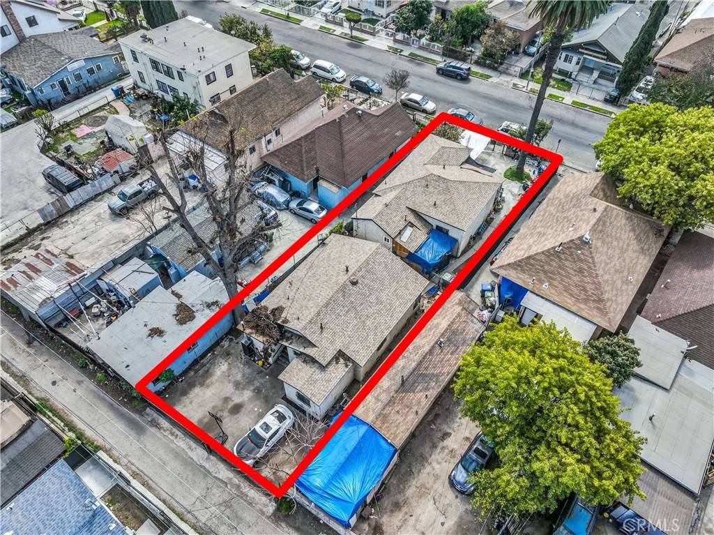 Los Angeles, CA 90011,1439 E 22nd ST