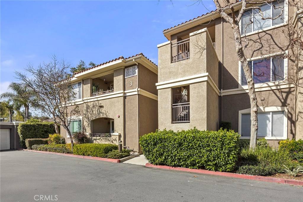 Aliso Viejo, CA 92656,22681 Oakgrove #317