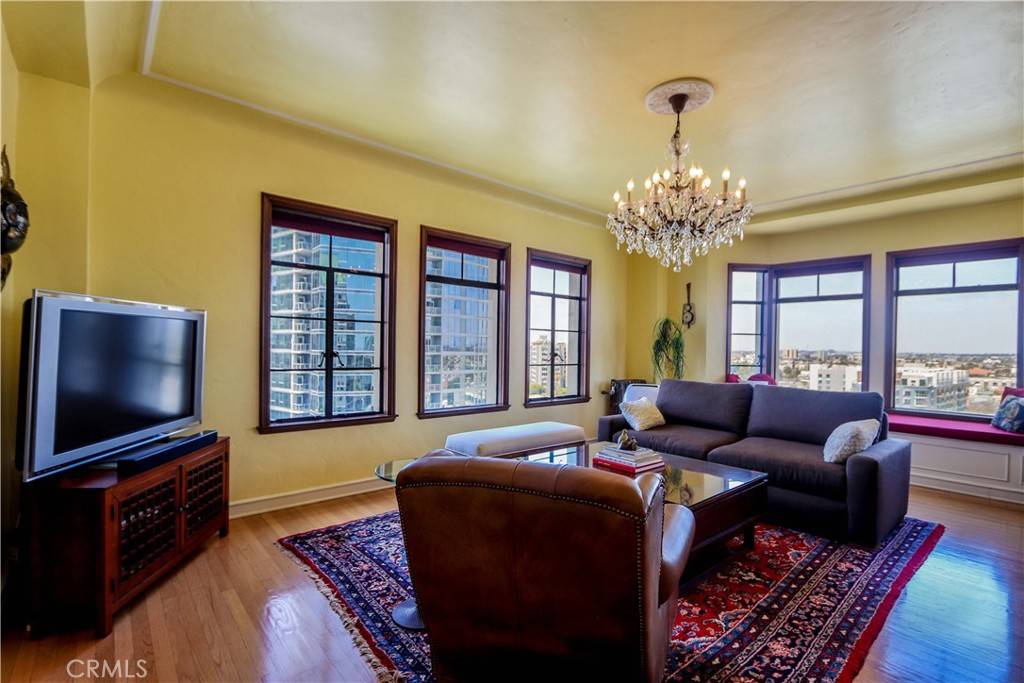 Long Beach, CA 90802,800 E Ocean BLVD #1010