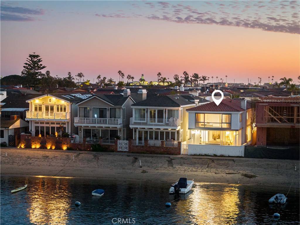 Newport Beach, CA 92663,310 Via Lido Nord