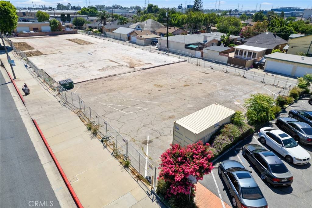 Paramount, CA 90723,16635 Paramount BLVD