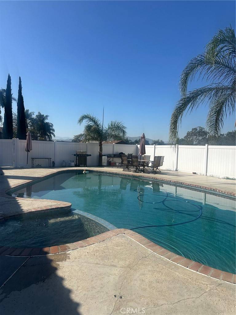 Jurupa Valley, CA 92509,5895 Snowgrass TRL