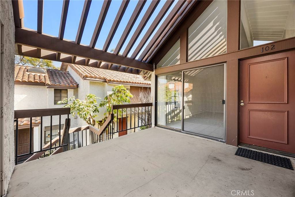 Placentia, CA 92870,102 Kauai LN