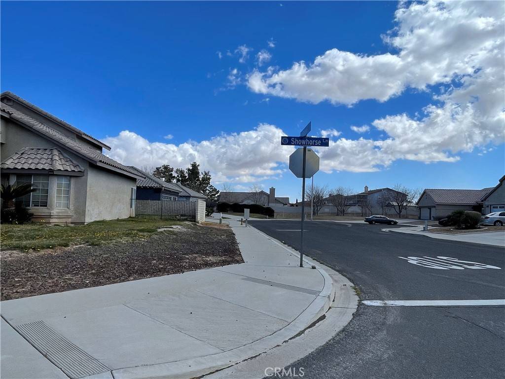 Victorville, CA 92394,14859 Showhorse LN