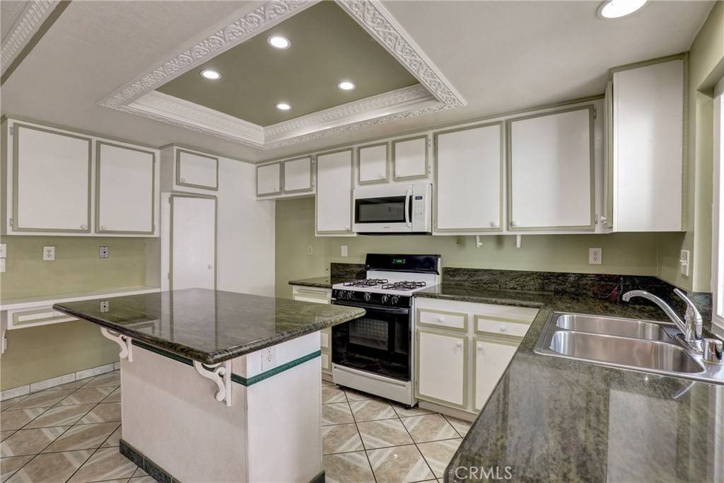 Lake Forest, CA 92630,24843 Lakefield ST