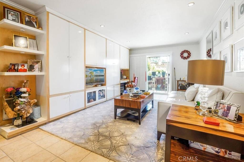 Santa Ana, CA 92707,1000 MacArthur BLVD W #3