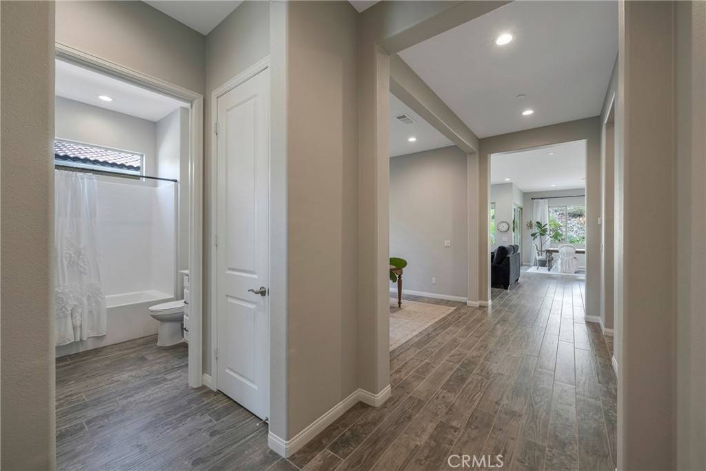 Corona, CA 92883,11976 Discovery CT
