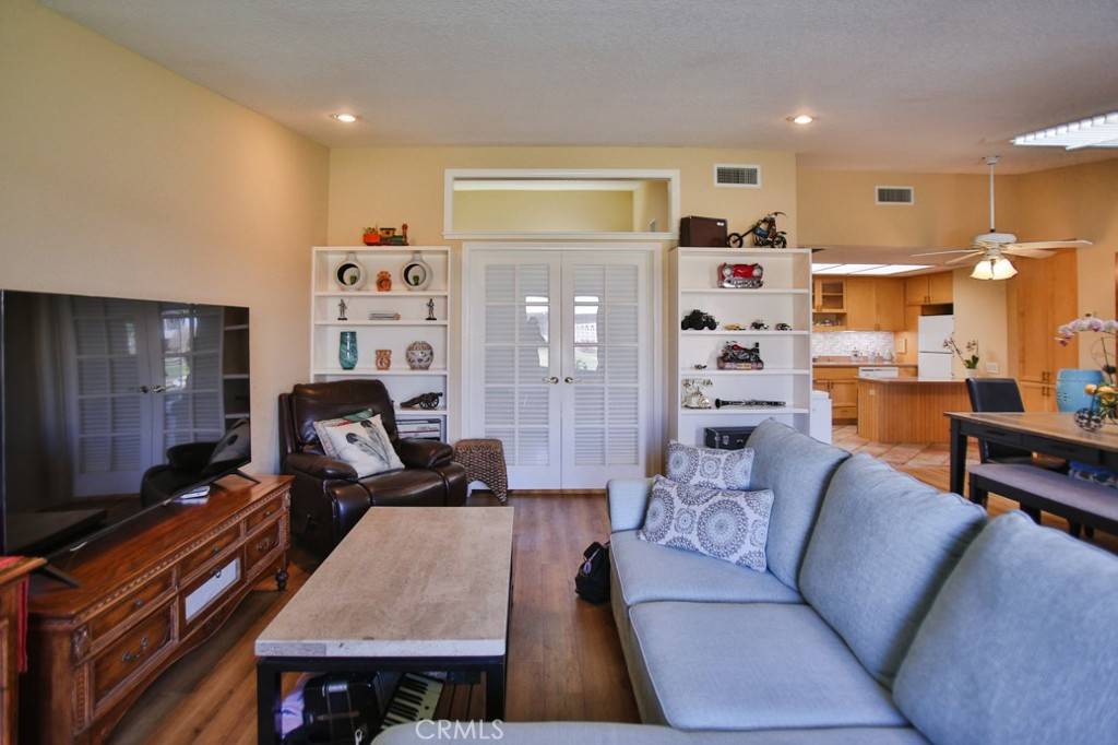 Seal Beach, CA 90740,1240 Oakmont Dr ##52J