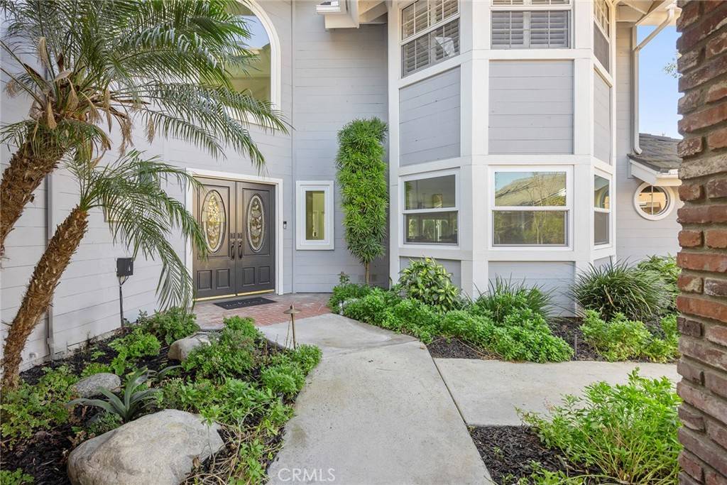 Yorba Linda, CA 92886,4945 Silver Spurs LN