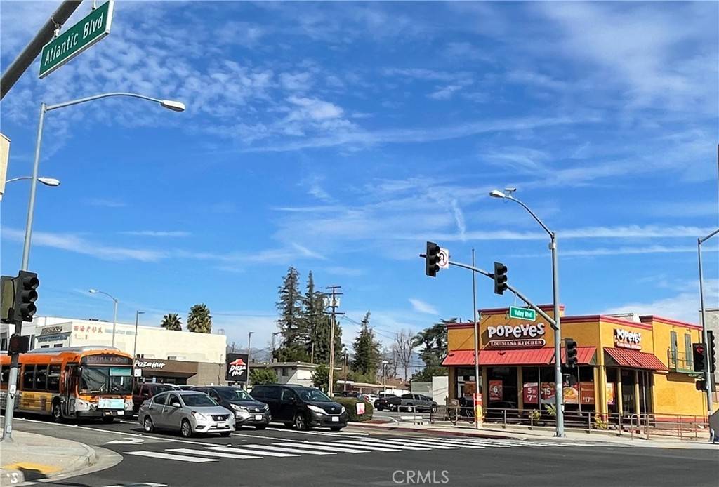 Alhambra, CA 91803,1013 W Valley BLVD