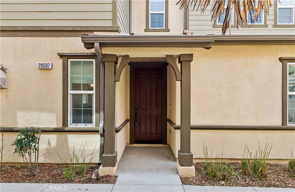 Saugus, CA 91350,20507 Sugarberry CT