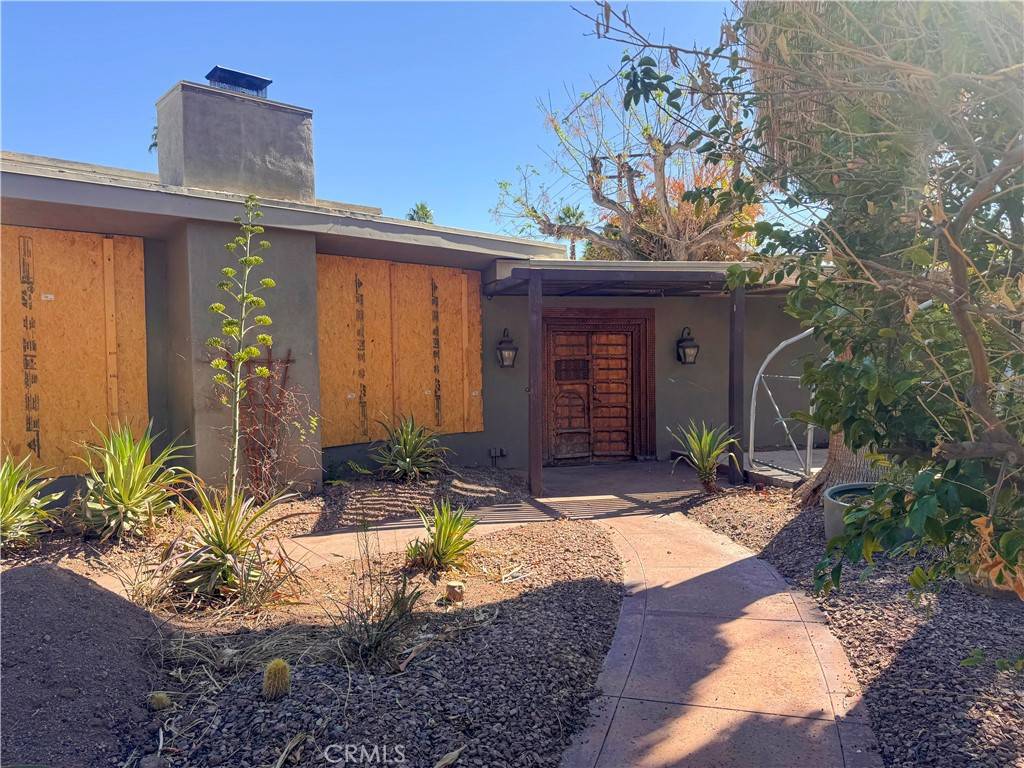 Palm Springs, CA 92264,720 S Camino Real