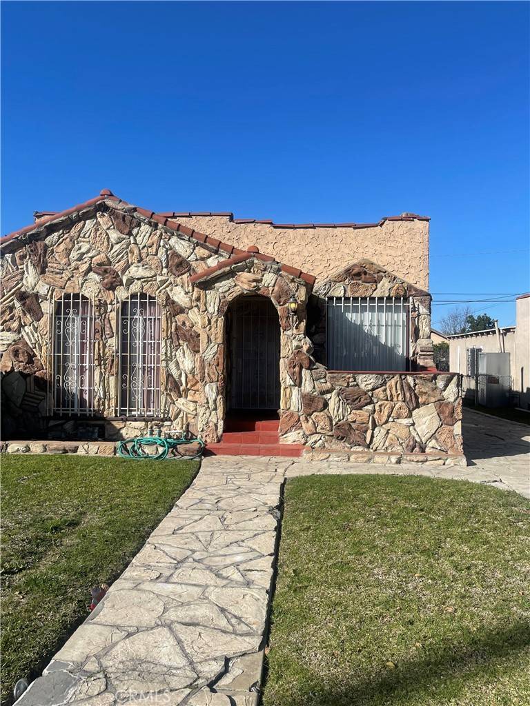 Los Angeles, CA 90044,745 W 106th ST