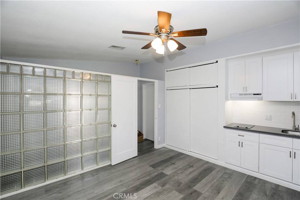 Whittier, CA 90601,5302 Carley #B