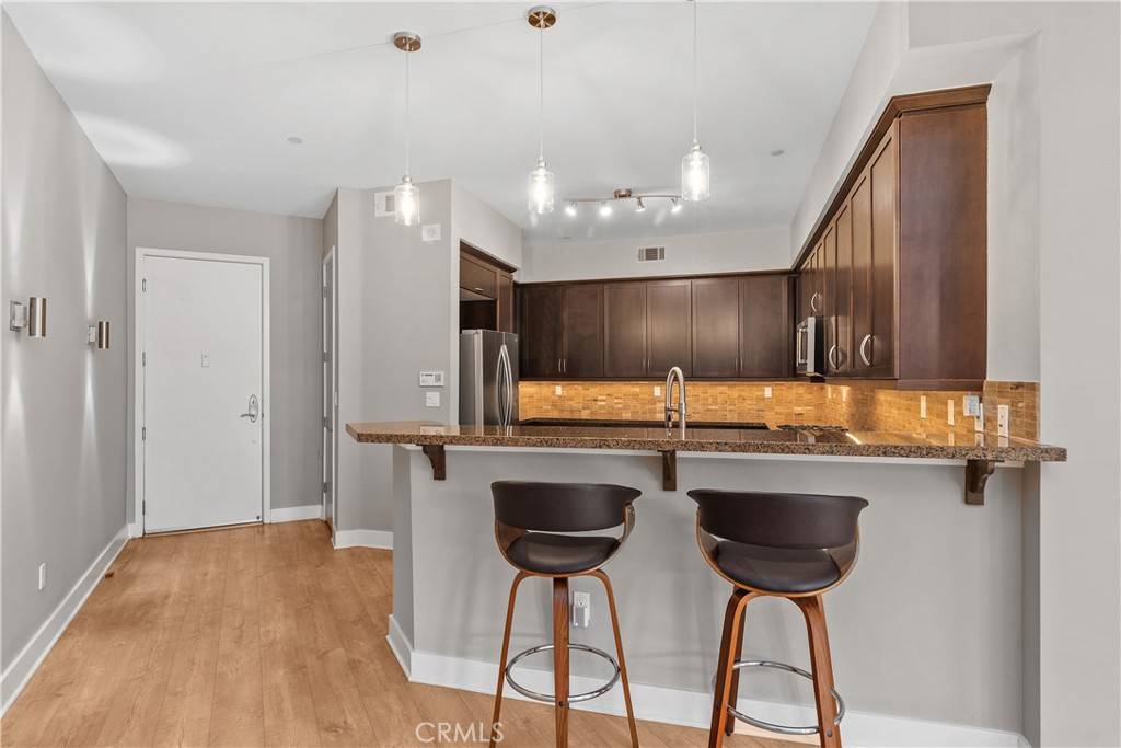 Long Beach, CA 90802,395 E. 4th #25