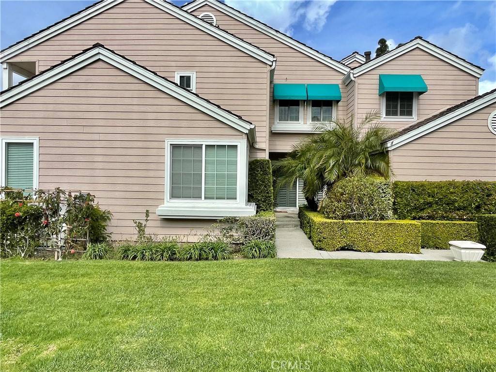 Irvine, CA 92604,15 Lakefront #13
