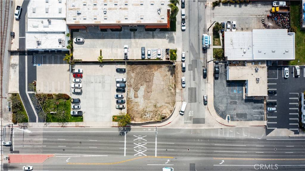 Huntington Beach, CA 92647,7422 Warner AVE