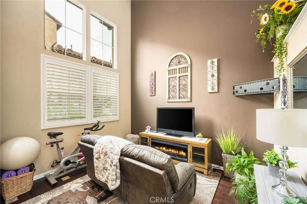 Orange, CA 92865,411 W Linden DR #225