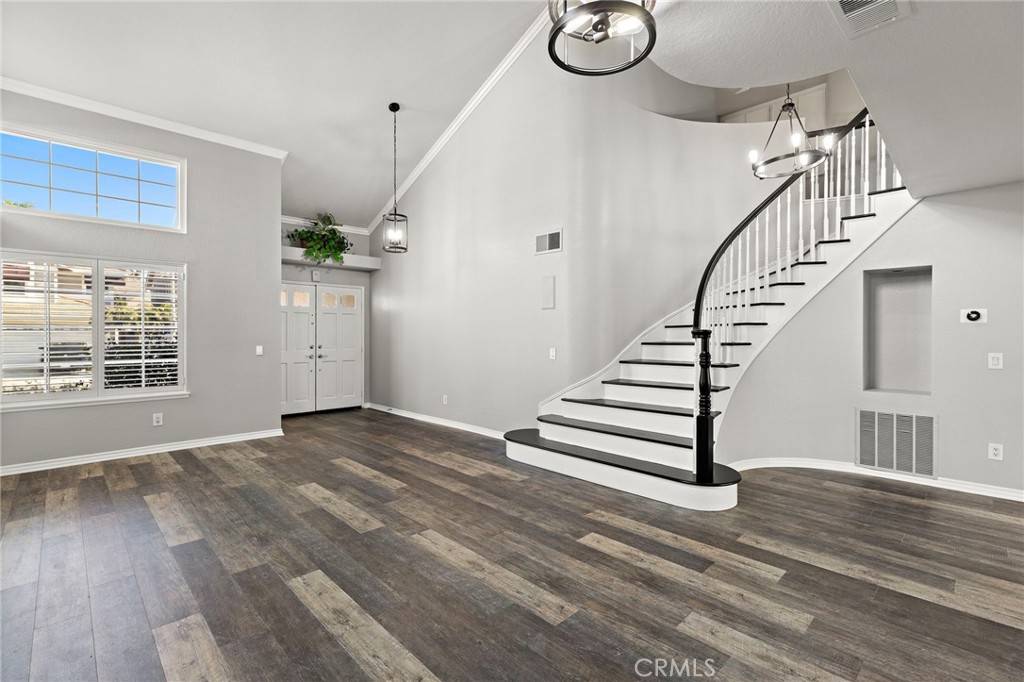 Orange, CA 92869,380 A N Brook Glen LN