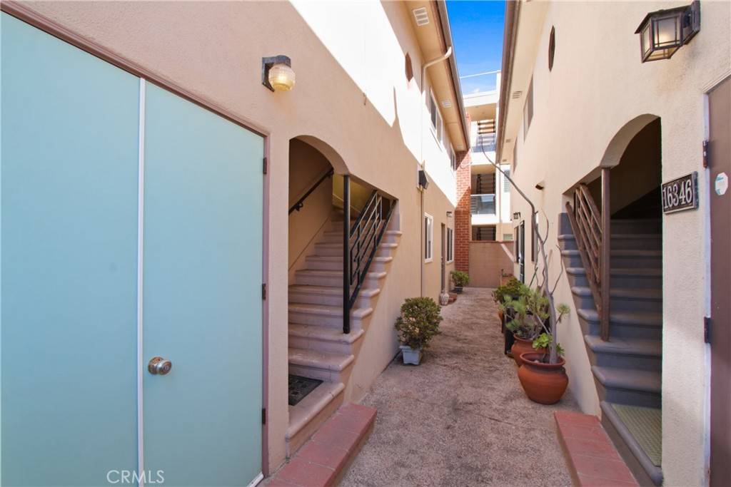 Sunset Beach, CA 90742,16342 N Pacific AVE