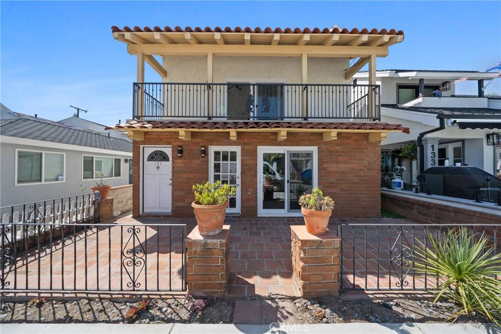 Newport Beach, CA 92662,131 Opal Ave