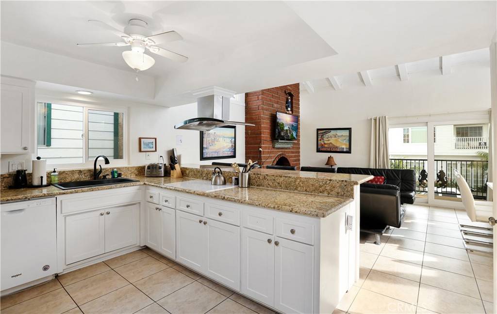 Newport Beach, CA 92662,131 Opal Ave