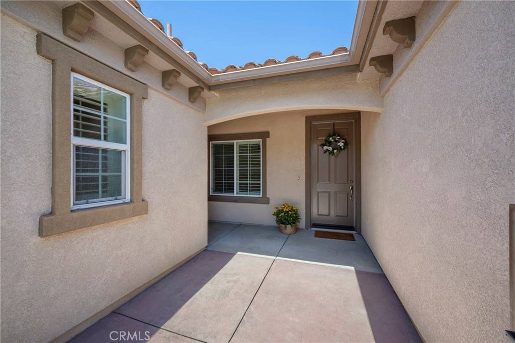 Orange, CA 92867,2585 N Falconer WAY