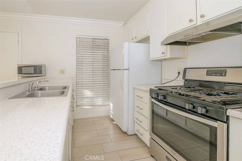 Santa Ana, CA 92704,2839 S Fairview ST #C