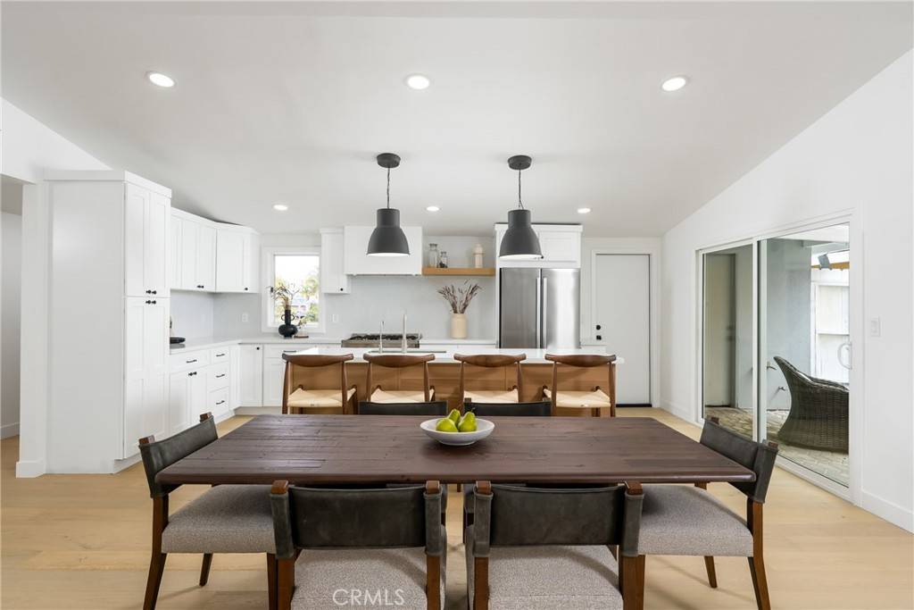 Costa Mesa, CA 92626,1727 Labrador DR