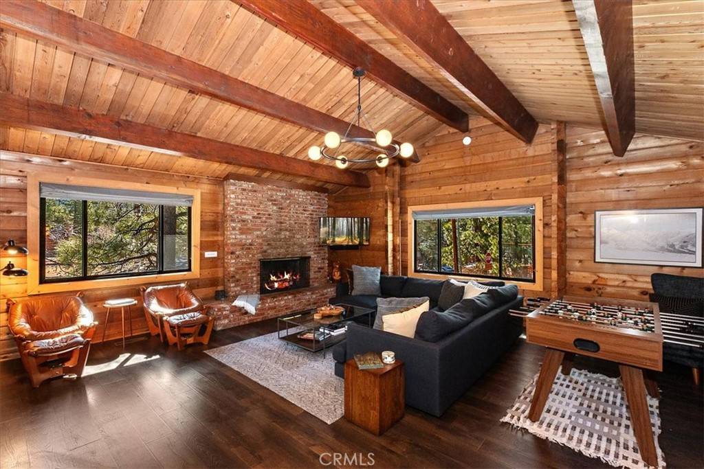 Big Bear Lake, CA 92315,107 Teakwood DR