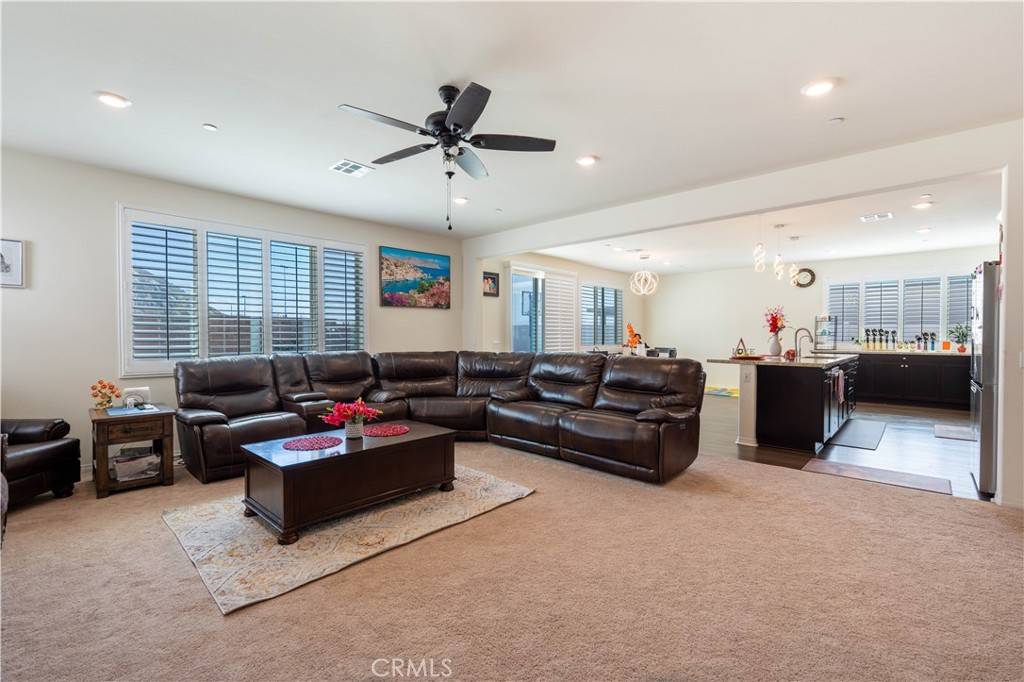 Jurupa Valley, CA 92509,6594 June Mountain Way