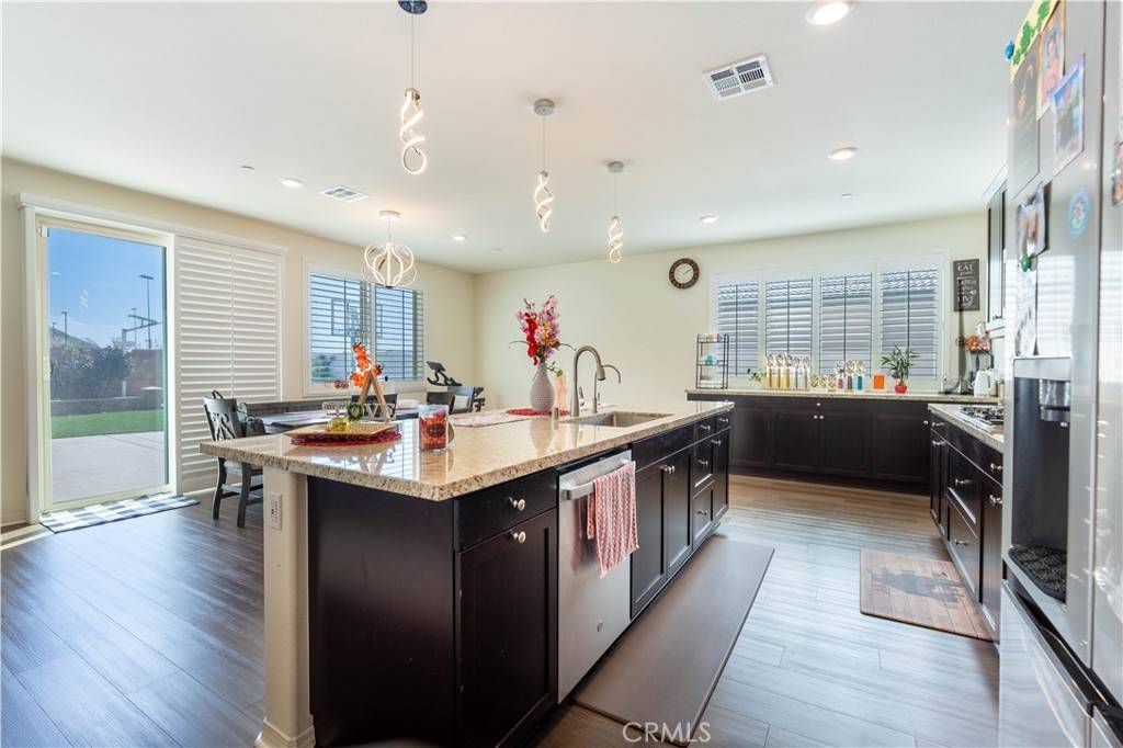 Jurupa Valley, CA 92509,6594 June Mountain Way