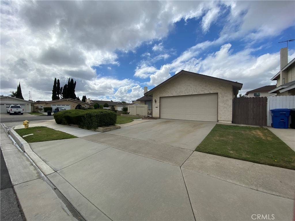 Cerritos, CA 90703,17835 De Oro CIR