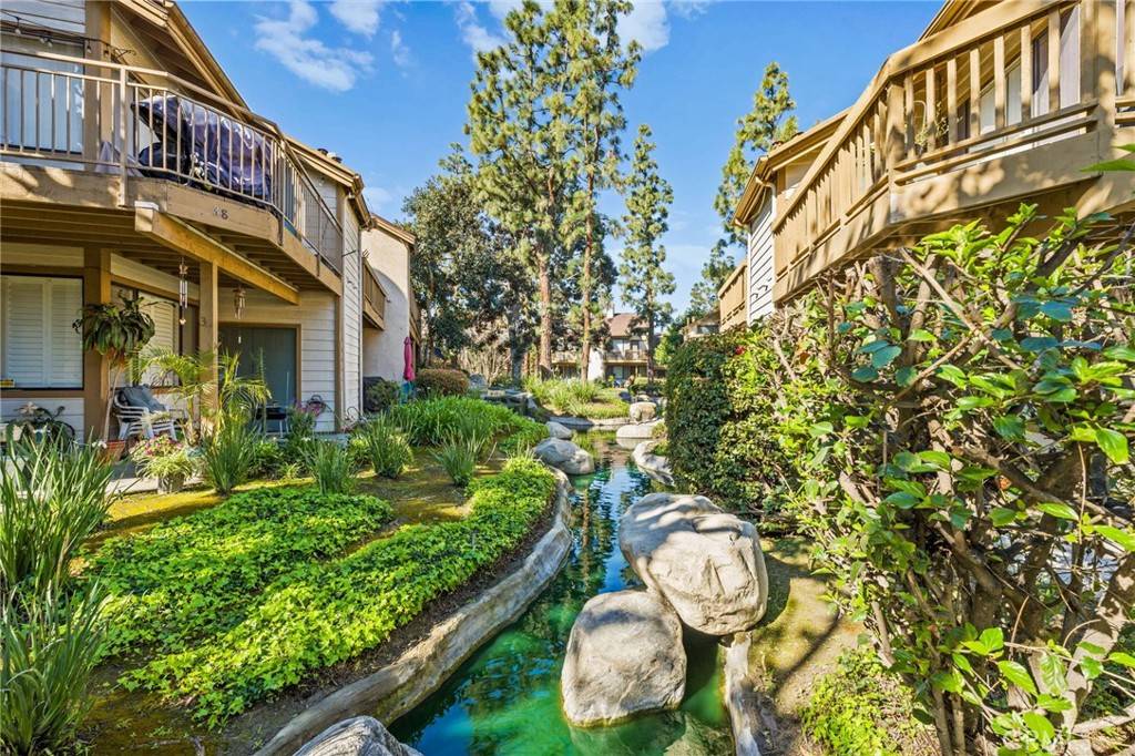 Paramount, CA 90723,16211 Downey AVE #35