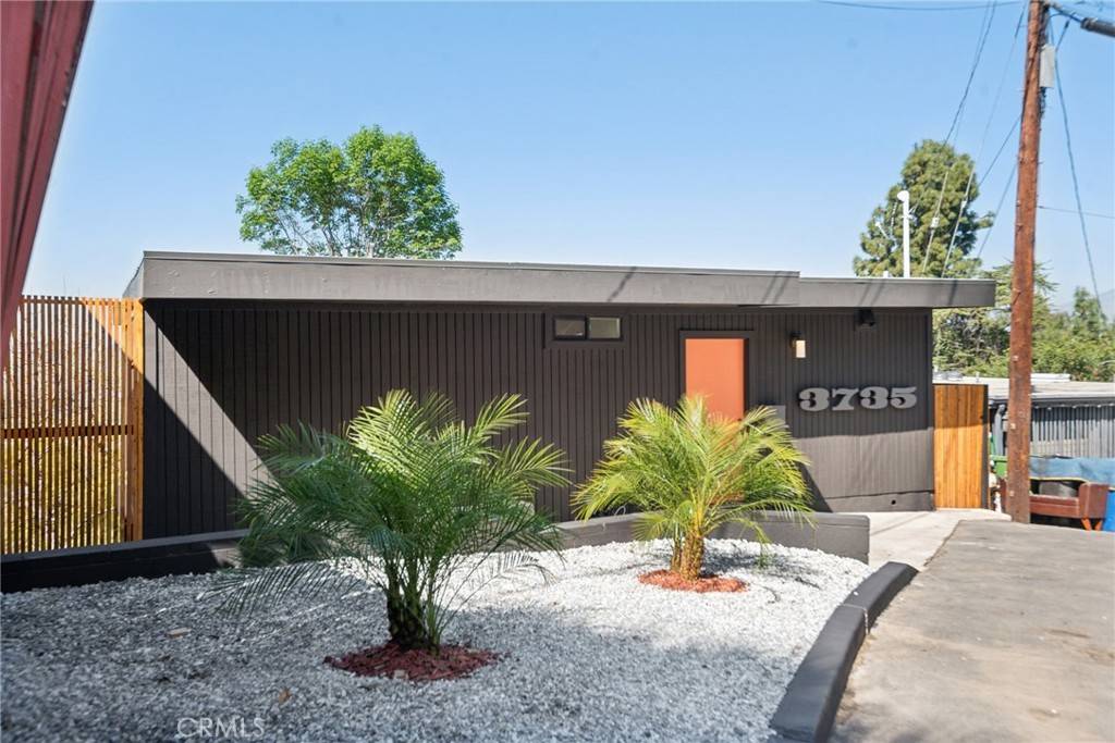 Los Angeles, CA 90031,3735 Latrobe ST