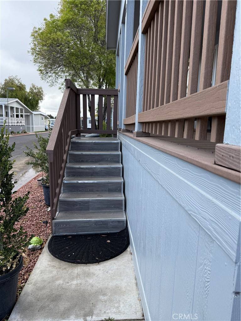 Perris, CA 92571,350 LAKE PERRIS MHP #29