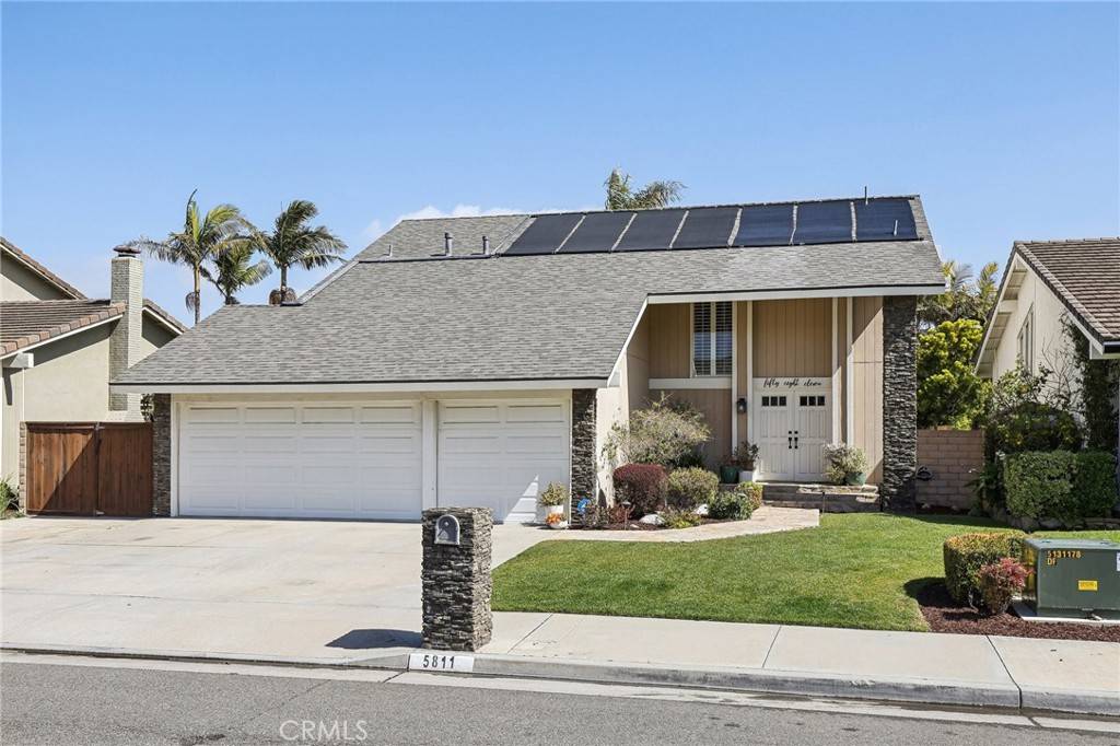 Huntington Beach, CA 92648,5811 Midway DR