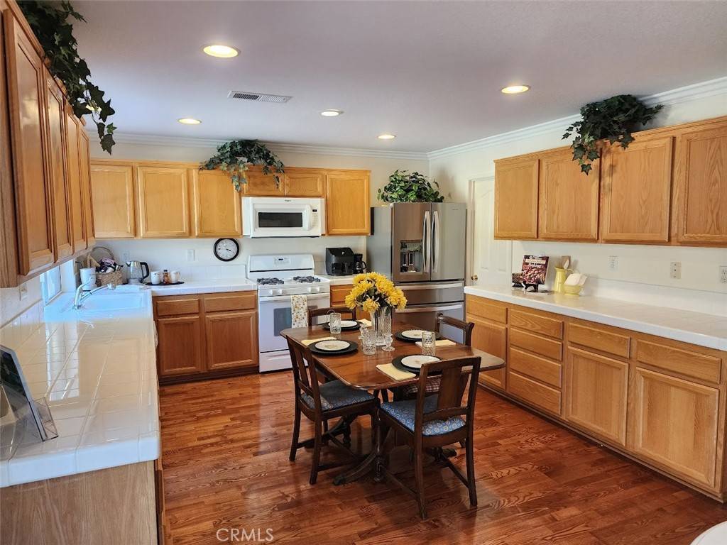 Irvine, CA 92602,9 Calais